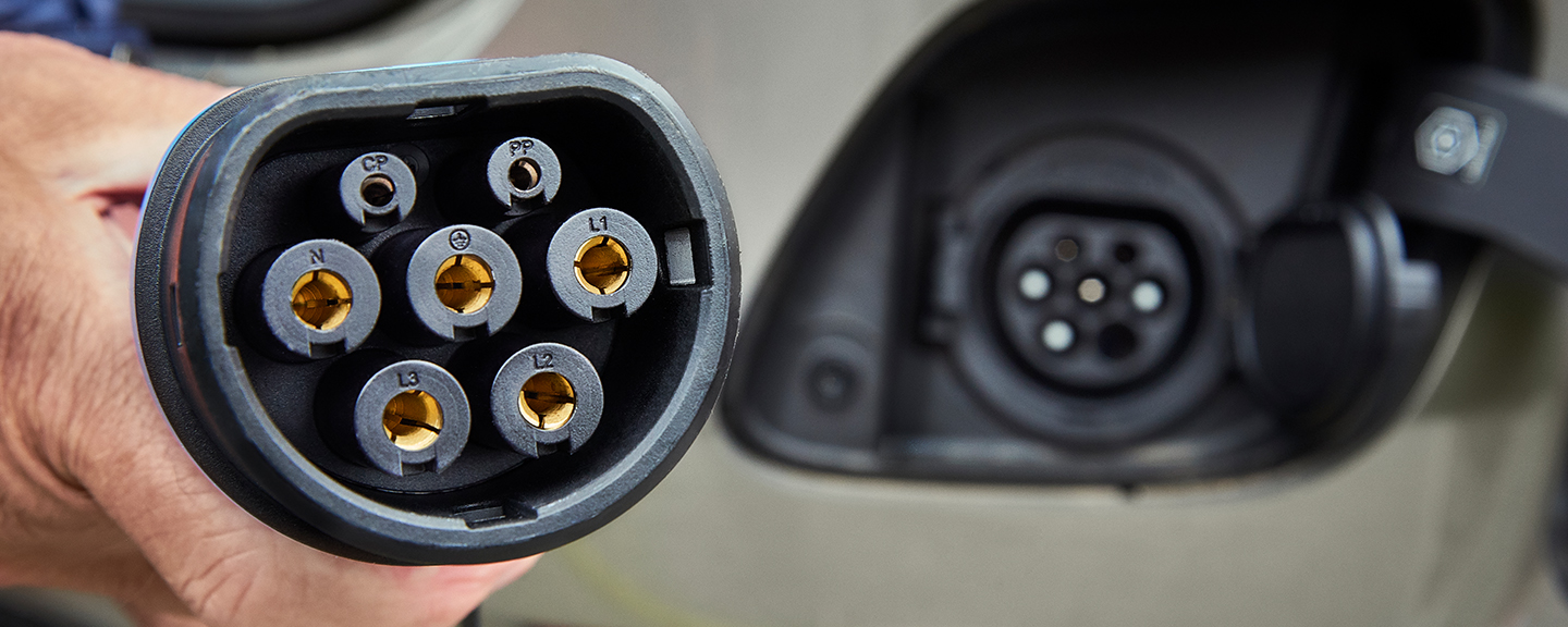 Portable EV Chargers: The Convenient Solution for Charging on the Go