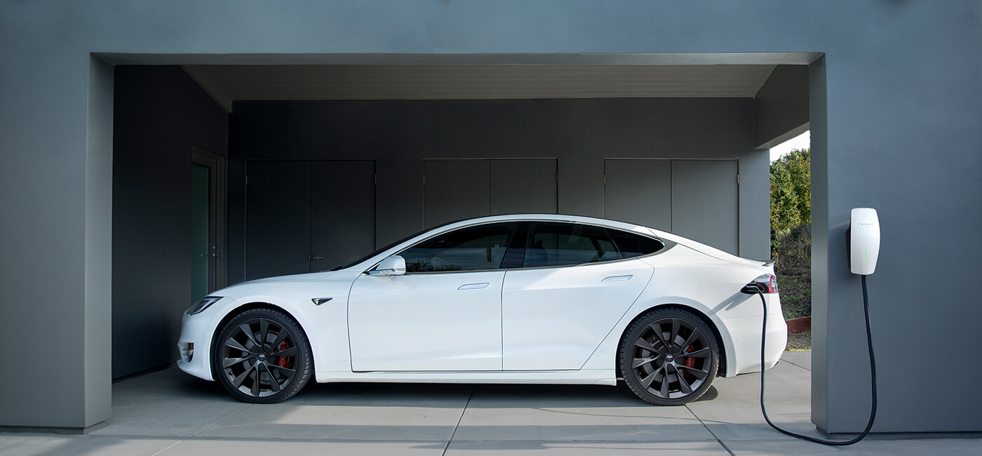 wall-connector-Tesla.jpg
