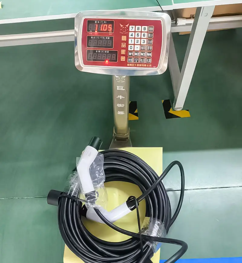 Customized car charging gun 40m European standard male to European standard female 6.jpg